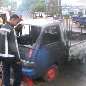 Mobil Pick-Up Terbakar ,Supir Dan Anak Selamat