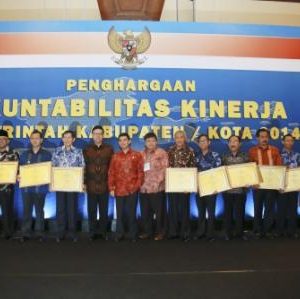 Menpan Berikan Penghargaan Pada Pemko Tanjungpinang