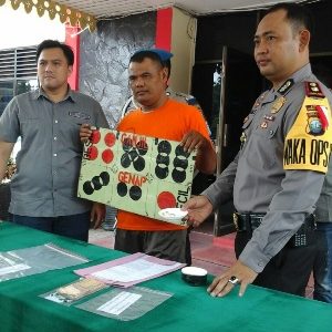 Buruh Pelabuhan Sambilan Bandar  Cingkoko