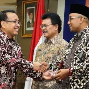 Wako  Terima Penghargaan Inovasi Administrasi dari LAN