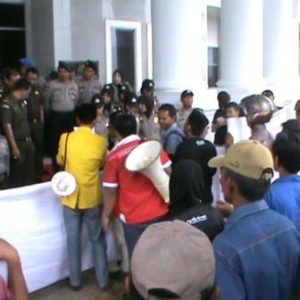 FAB Nilai Proyek TamanTepi Laut Berkualitas Rendah