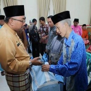 Peduli Korban Rob Pemko Serahkan Bantuan