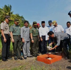 Wagub Letakkan Batu Pertama Pembangunan Pelabuhan Berhala