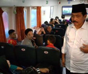 Nurdin Tinjau Arus Mudik