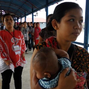 Anaknya Baru Dioperasi, WNI Ini Dipulangkan