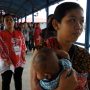 Sofiatun (26) dipulangkan bersama anaknya Nurhalim Azri, di Pelabuhan Internasional SBP Tanjungpinang, Rabu (7/9). (Foto. Aji Anugraha)