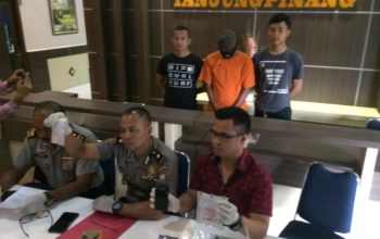 Polres Tanjungpinang saat perss Release penangkapan IS (33) ASN bandar Narkoba. (Foto ZonaKepri.com)