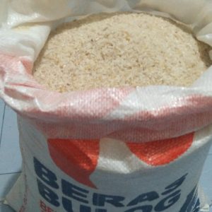 Warga Keluhkan Raskin Tak Layak Kosumsi