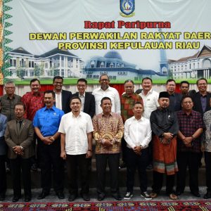 Pimpinan dan alat kelengkapan DPRD Kepri dirotasi