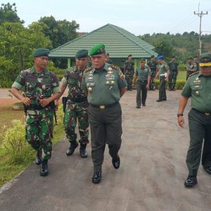 Pangdam I/BB Cek Kesiapan Tempur Kompi Senapan A.Yonif Raider Khusus 136/TS