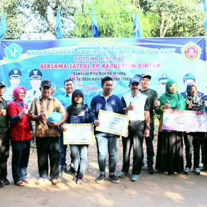 Sempena Bulan Bhakti ke 57, Karang Taruna Kab Bintan Gelar Gotong Royong.