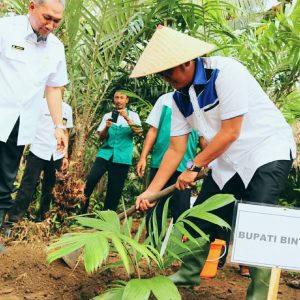 Desa Lancang Kuning Sebagai Sentra Agro Wisata Salak Sari Intan.