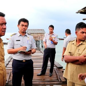 Bupati Bintan Sidak Pembangunan Rehabilitasi Dermaga Dakomas