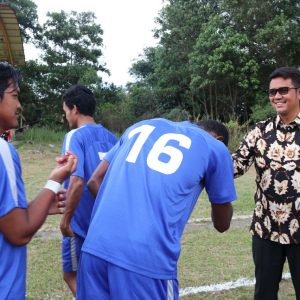 Bupati Bintan Tinjau Persiapan Akhir PS Bintan Sebelum Playoff Liga 3 Indonesia.