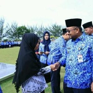 Pemko Tanjungpinang Gelar Upacara HUT KORPRI dan PGRI