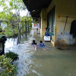 Tambelan Dilanda Banjir dan Tanah Longsor