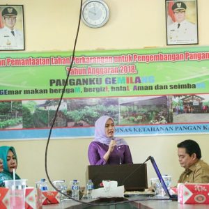 Puluhan Kelompok Wanita Tani Terima Bantuan Bibit Benih Tanaman