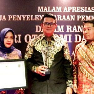 Pemkab Bintan Terima Penghargaan Penyelenggara Pemerintahan Terbaik Se-Provinsi Kepri