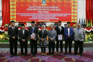 Gubernur Sampaikan LKPJ 2017 Kepada DPRD Kepri