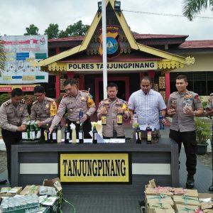 Cipkon Jajaran Polres Tanjungpinang Temukan Tuak Oplosan