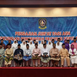 Wagub Lepas 23 CJH Dari Internal ASN Pemprov Kepri
