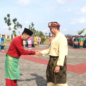 Peringati HUT Kepri Ke 16, Bupati Bintan Pimpin Apel