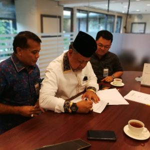Huzrin Tanda Tangan CA Proses Due Diligence PI 10%
