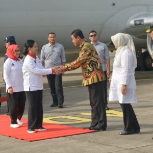 Isdianto Sambut Ibu Negara dan Ibu Wapres