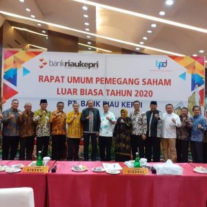 21 Pemegang Saham Hadiri RUPSLB Bank Riau Kepri