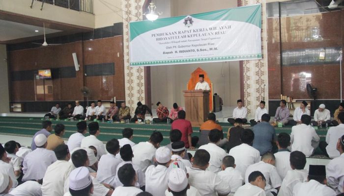 Pondok Pesantren Membangun Generasi Berakhlak Mulia