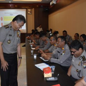 Puslitbang Polri Evaluasi Seragam PDH Polri Di Polres Tanjungpinang