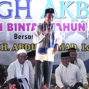 Warga Antusias Ikuti Tabligh Akbar UAS Di Bintan