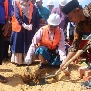 Peletakan Batu Pertama Pembangunan Masjid Raya Kecamatan Mantang