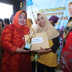 Juwariyah Syahrul Buka Lomba PKK Kelurahan Kampung Bulang