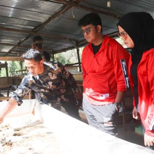 Bupati Apresiasi Budidaya Maggot Desa Teluk Bakau