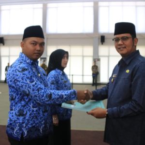 194 CPNS Bintan Terima SK Pengangkatan PNS
