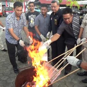 1600 Butir Pil Extacy Dan 6 Kg Sabu Dimusnahkan