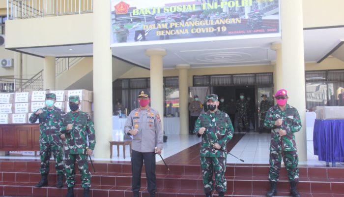 Peduli Dampak COVID-19 TNI-POLRI Di Manado Gelar Baksos