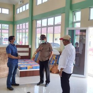 Meski Hari Minggu, Isdianto Tinjau RS dan Puskesmas di Karimun