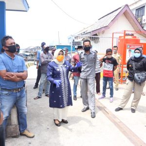 Rahma Tinjau Pelabuhan Bongkar Muat,Maksimalkan Penerima Bansos Yang Belum Terdata