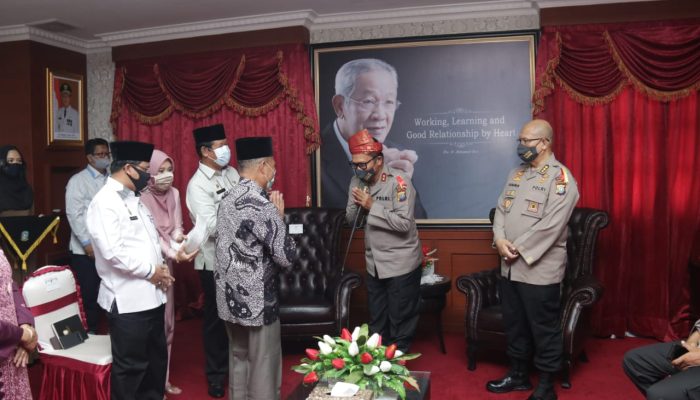 Jalin Silaturahmi Kapolda Kepri Kunjungi Kantor Gubernur