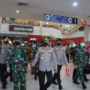 Kapolri Dan Panglima TNI Tinjau RSKI Galang Di Batam