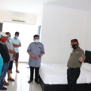 Sekda Kepri Tinjau Dua Lokasi Antisipasi Lonjakan Pasien Covid 19
