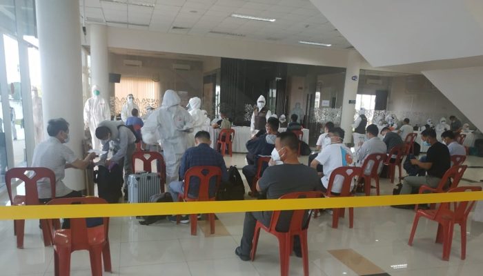 148 TKA Asal Cina Uji PCR Ulang Di Bandara RHF Tanjungpinang