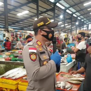 Polsek Tanjungpinang Timur Gelar Operasi Yustisi Di Pasar Bincen