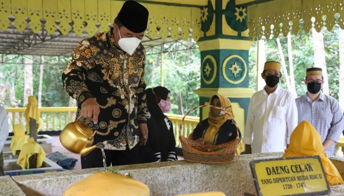 Maksimalkan Potensi Sejarah dan Wisata Religi Kepri
