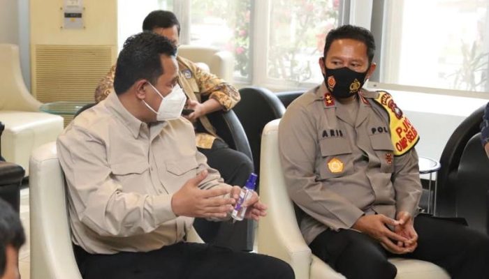  Tinjau Kesiapan Pelabuhan Batam Centre,Bahtiar : Standard Batam Harus Sama dengan Singapura
