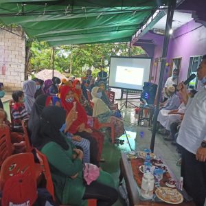 Meski Diguyur Hujan, Masyarakat Karimun Antusias Sambut Ansar Ahmad