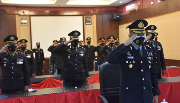 Peringati Hari Pahlawan 10 November,Polres Tanjungpinang Ikuti Upacara Ziarah Nasional Secara Virtual