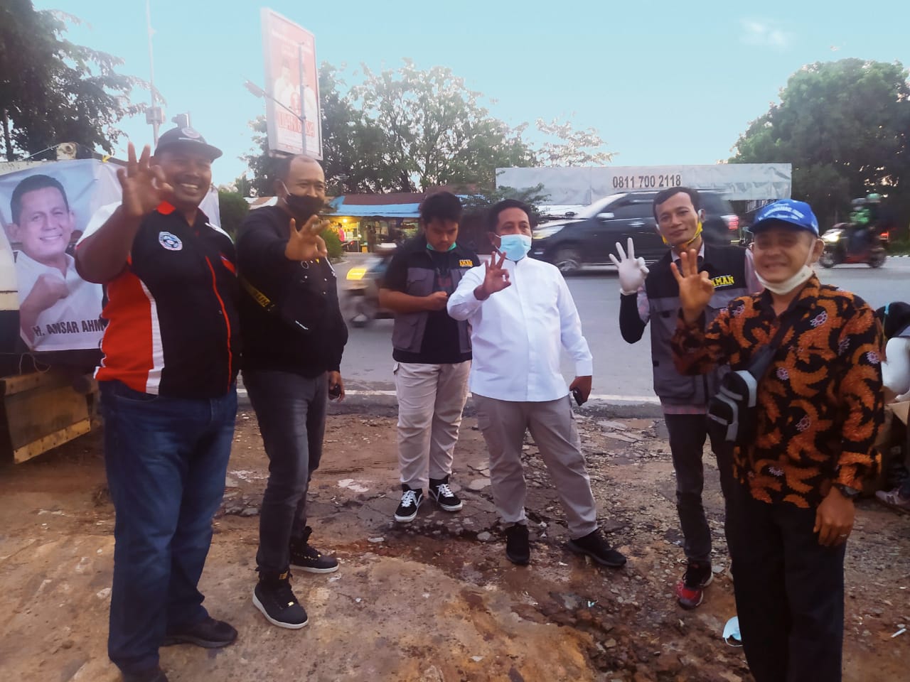 Demi Ansar – Marlin, Ketua dan Sekretaris Golkar Kepri Turun Langsung Ke Masyarakat